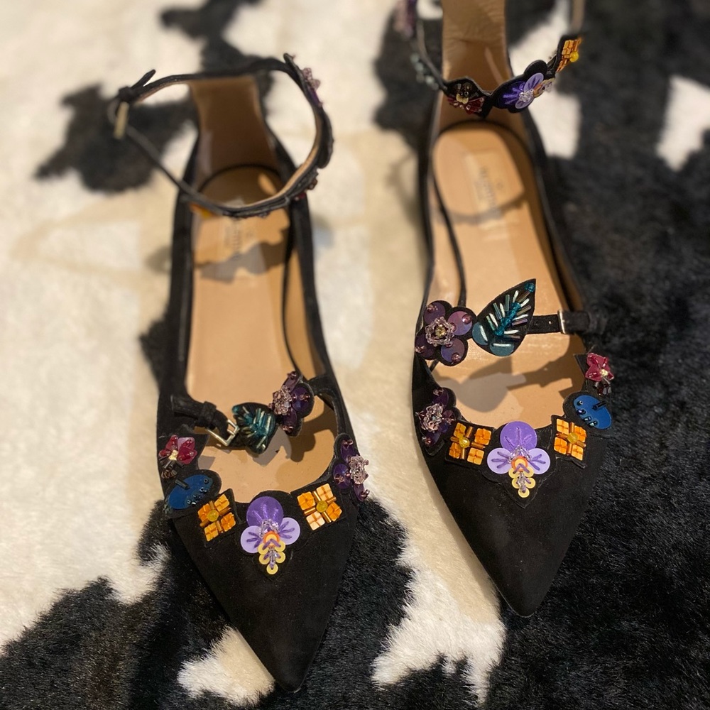 Valentino Embroidered flats
